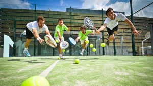 El-padel-es-un-deporte-muy-poco-conocido-es-un-ejercicio-de-raqueta-o-pala-de-cooperacion